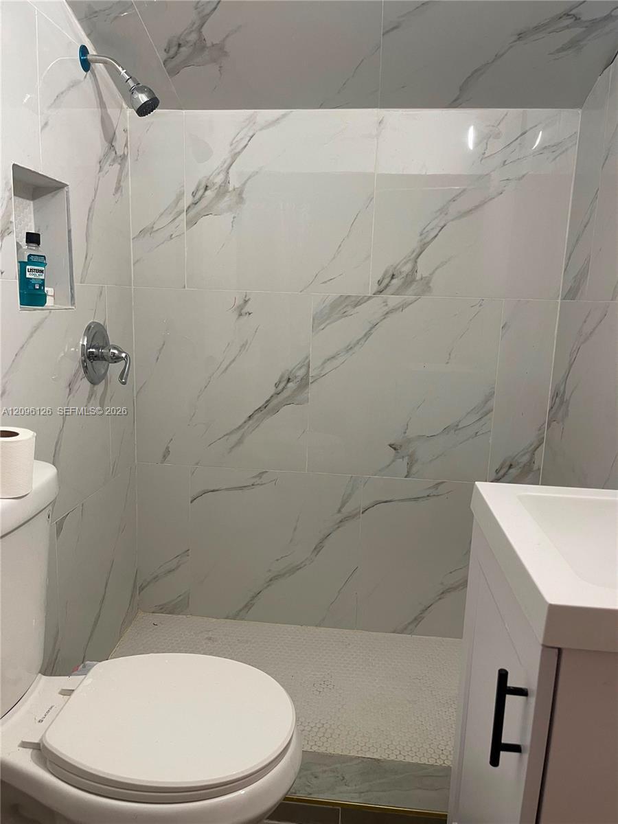 451 SE 8th St, Homestead FL 33030