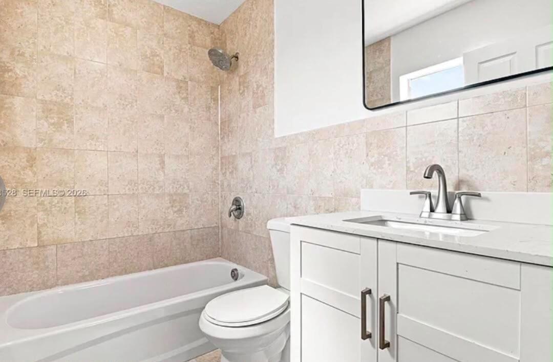 3523 NW 194TH Terrace NW, Miami Gardens FL 33056 photo 3