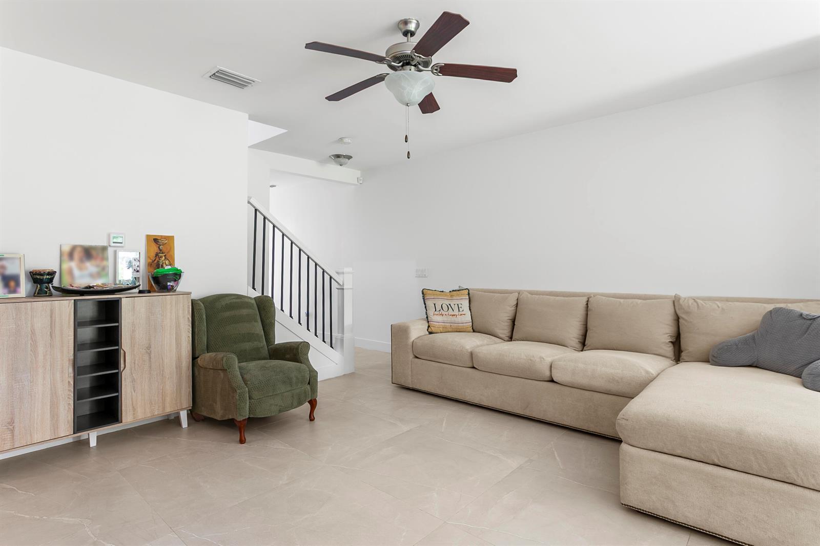 4511 E AQUA BELLA Lane, Dania Beach FL 33312 photo 2