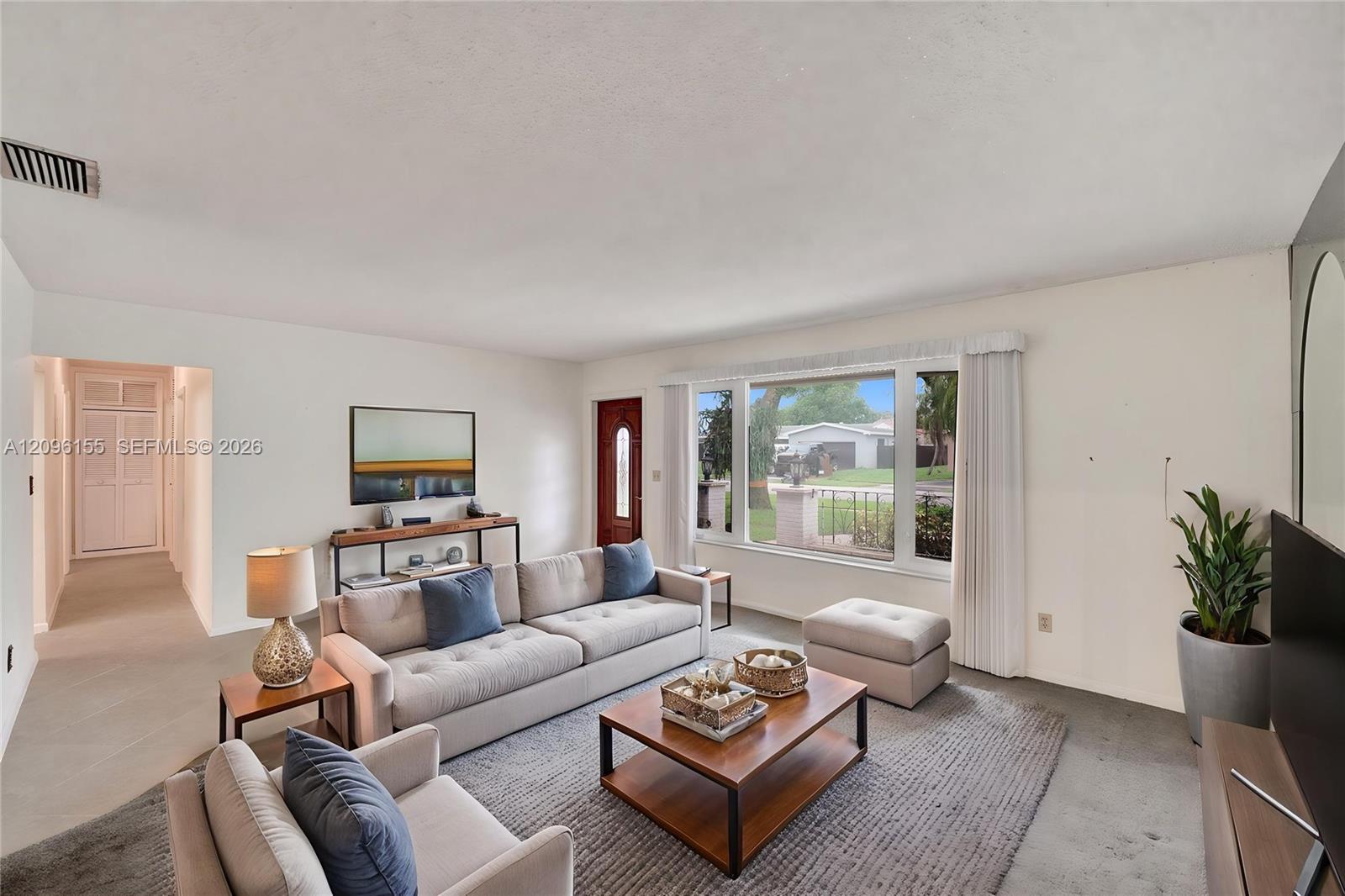 1731 NW 86th Ave, Pembroke Pines FL 33024 photo 4