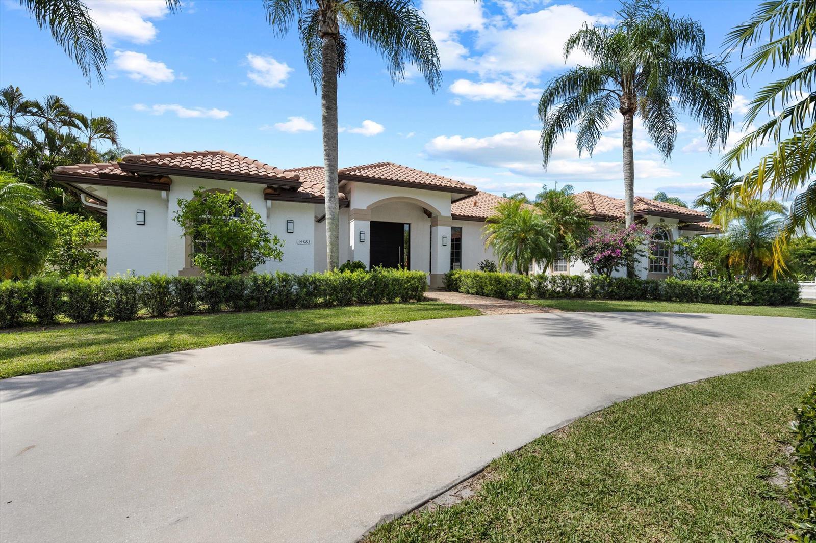14883 Equestrian Way, Wellington FL 33414 photo 2
