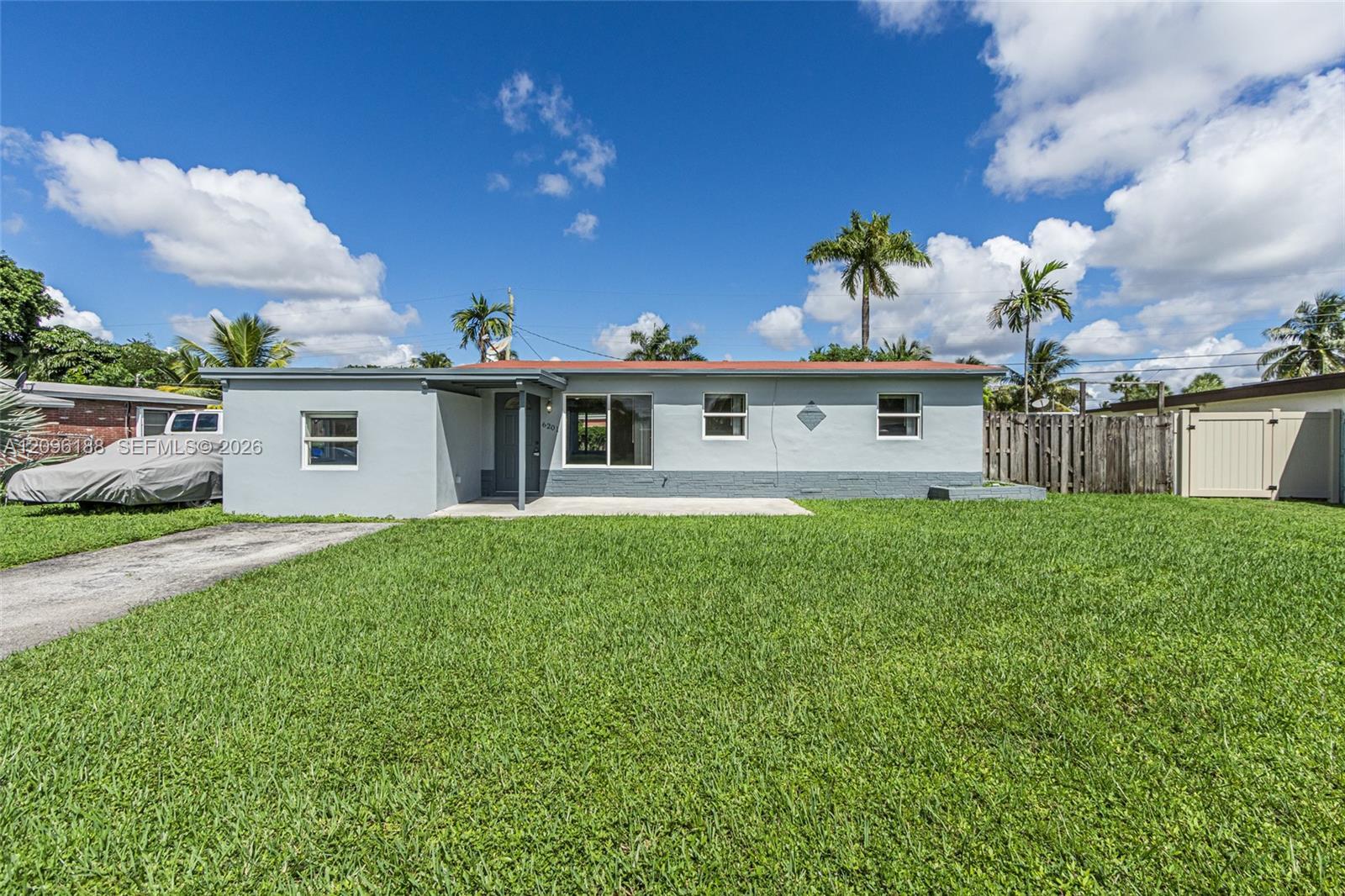 6201 NW 9th Ct, Margate FL 33063