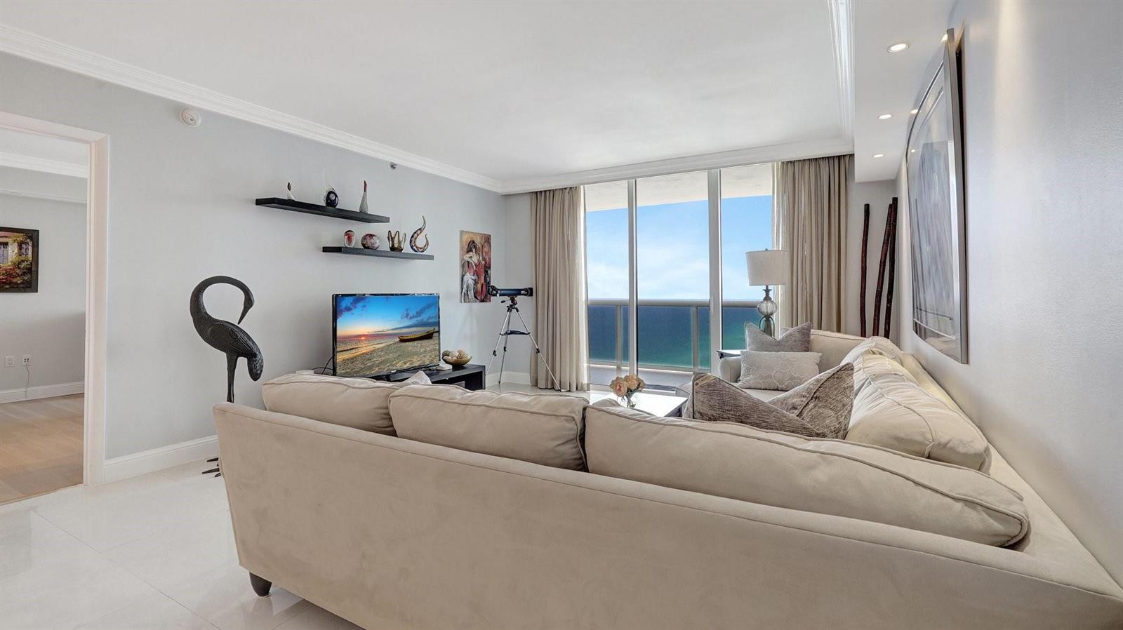 1830 S Ocean Drive # 3703, Hallandale Beach FL 33009 photo 2