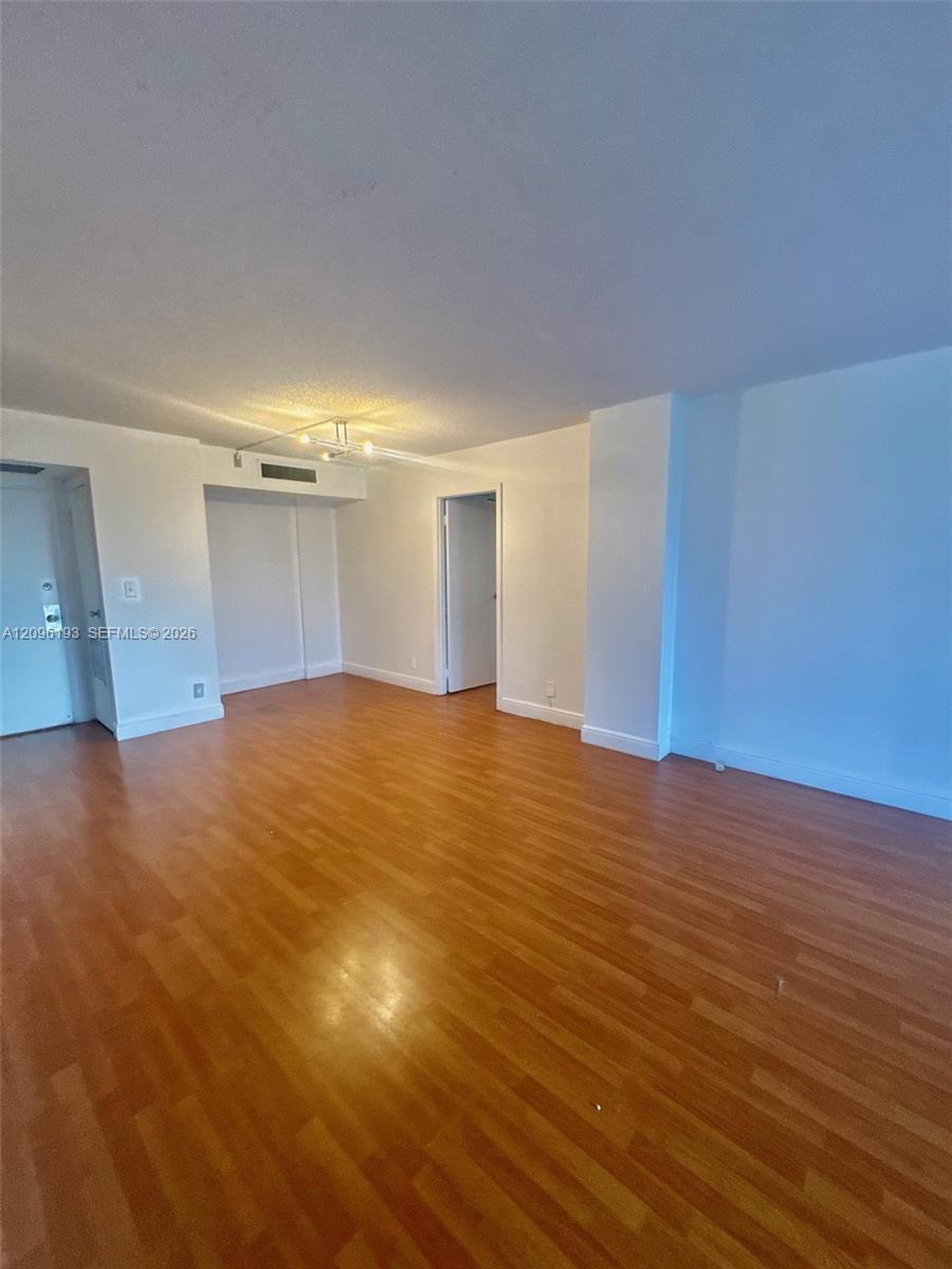 3475 N Country Club Dr # 601, Aventura FL 33180 photo 4