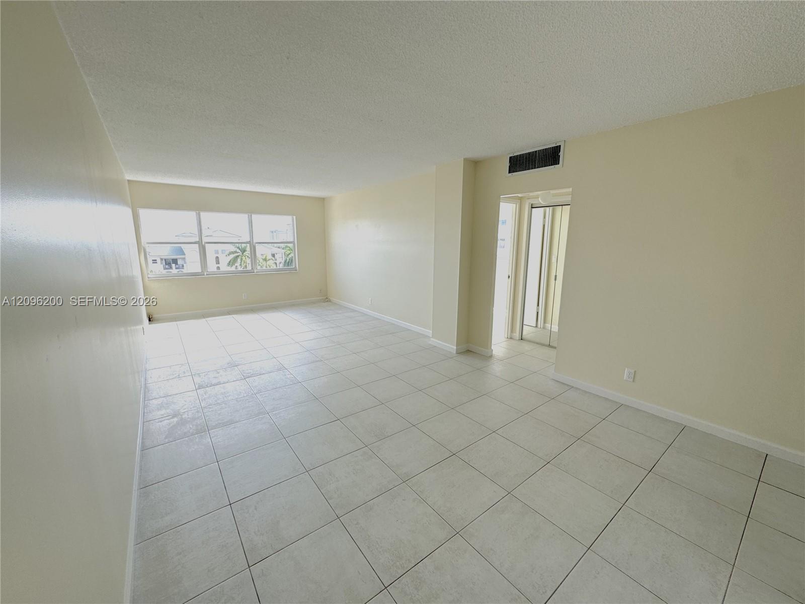 2555 NE 11th St # 710, Fort Lauderdale FL 33304 photo 5