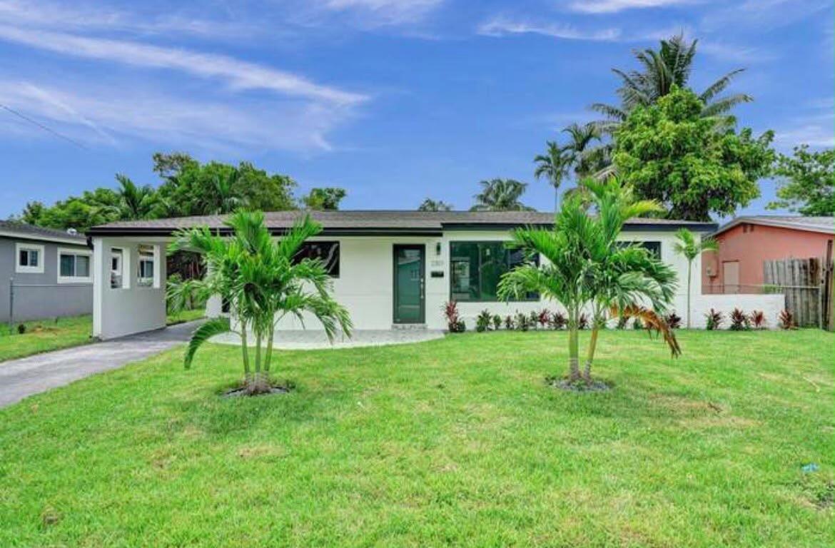 2301 ALCAZAR, Miramar FL 33023 photo 2