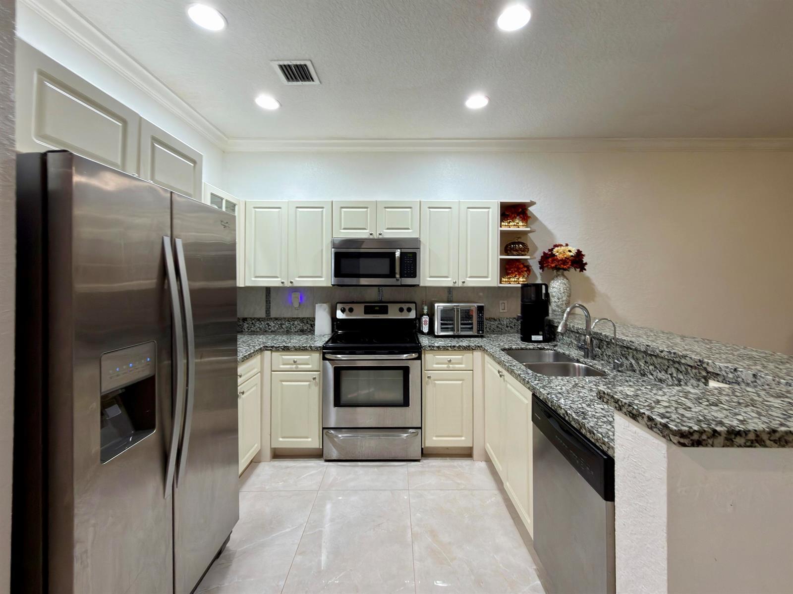 1431 NW 36TH Way, Lauderhill FL 33311 photo 4