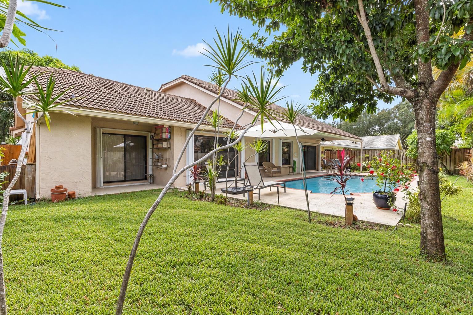 1855 NW 106TH Terrace, Plantation FL 33322 photo 2