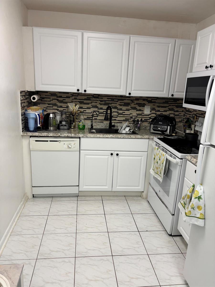 321 Brighton H, Boca Raton FL 33434 photo 2