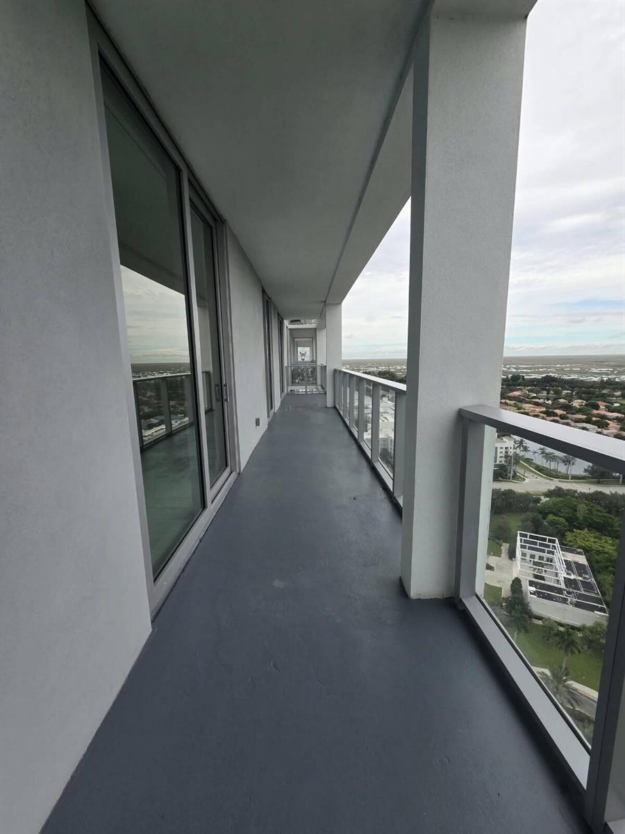 2000 METROPICA Way # 2401, Sunrise FL 33323 photo 3