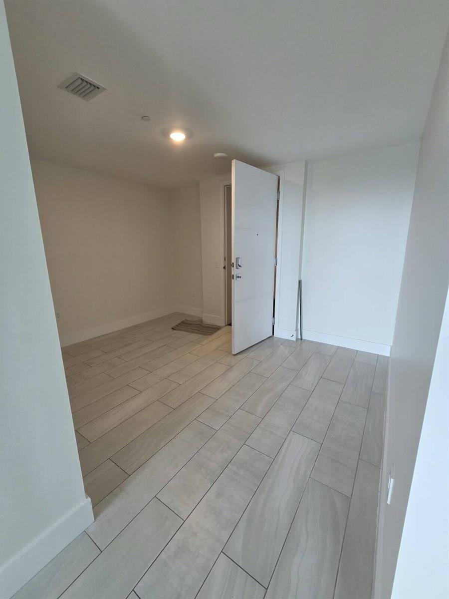 2000 METROPICA Way # 2401, Sunrise FL 33323 photo 4