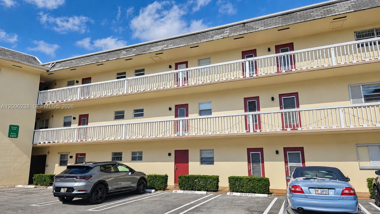 4441 NW 16th St # J108, Lauderhill FL 33313