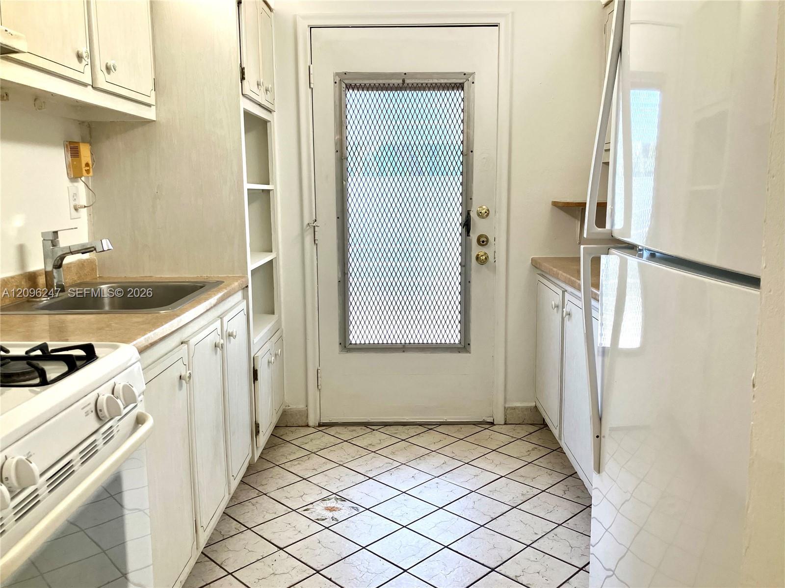 20275 NE 2nd Ave # 7, Miami FL 33179 photo 4