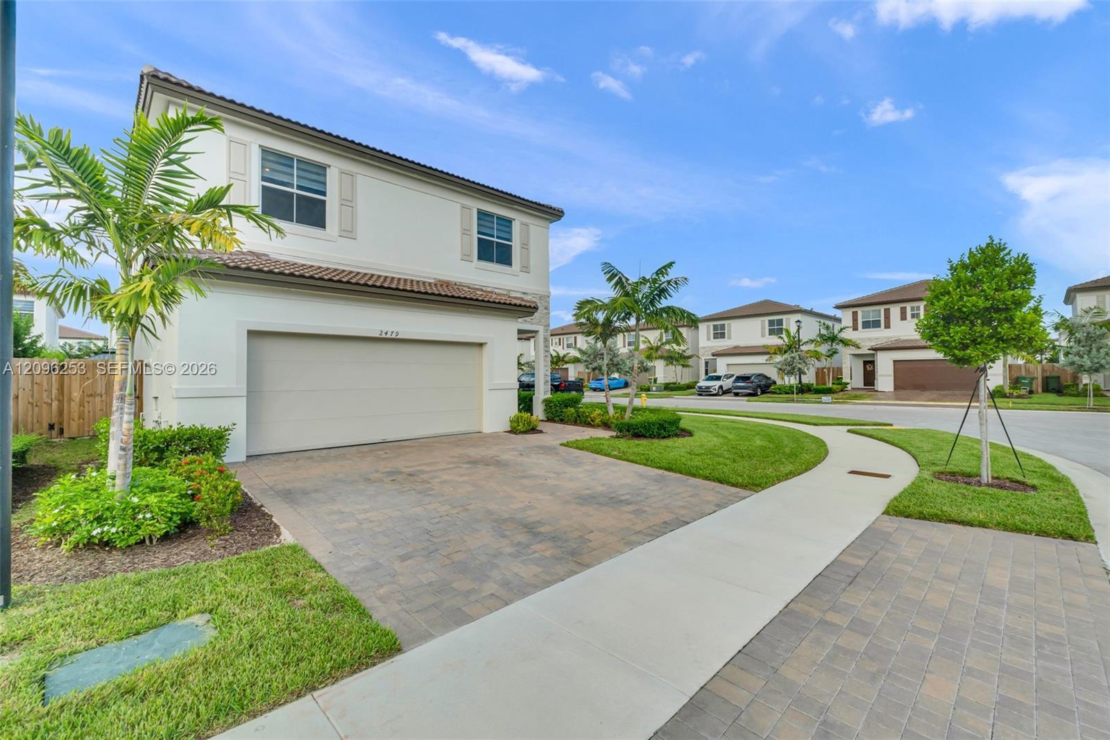 2479 SE 24th Dr, Homestead FL 33035 photo 4