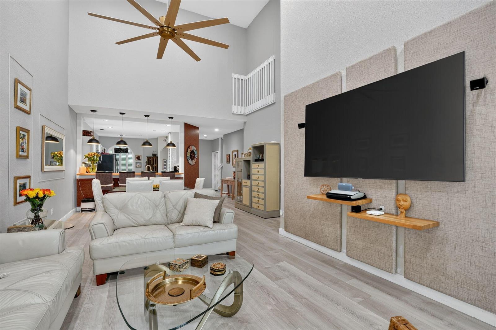457 W PALM AIRE Drive, Pompano Beach FL 33069 photo 2