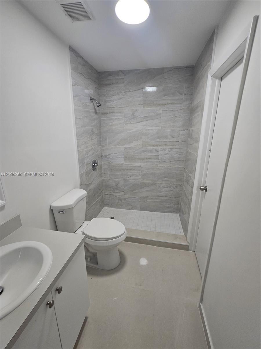 6151 W 24th Ave # 112, Hialeah FL 33016 photo 4