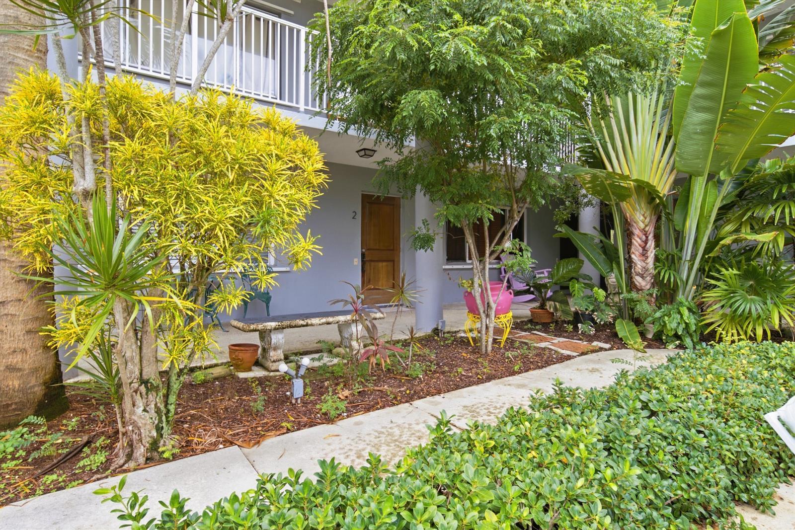 201 S Lakeside Drive Unit 2, FL 33460 photo 3