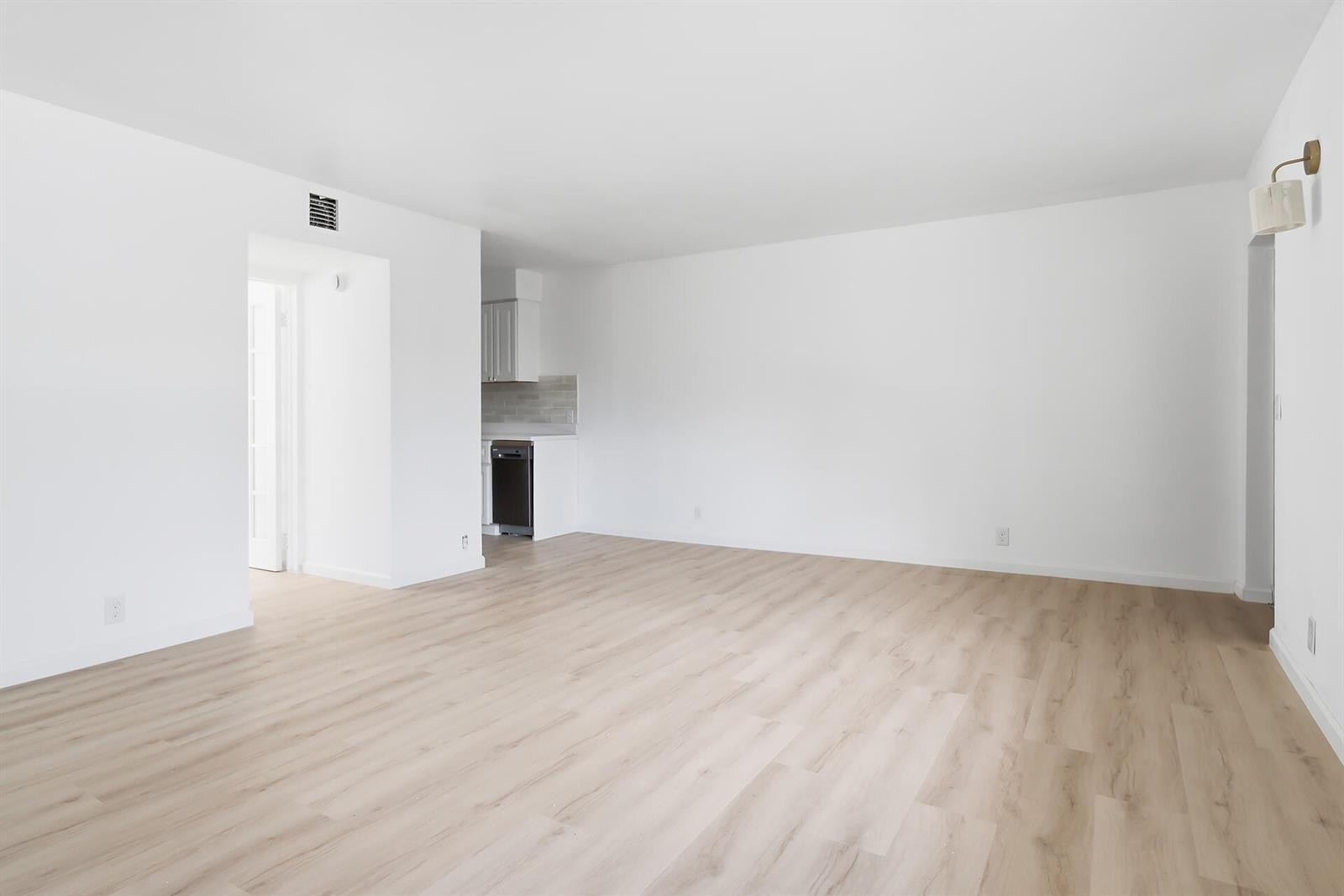 201 S Lakeside Drive Unit 2, FL 33460 photo 4
