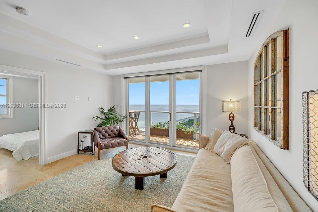5701 Collins Ave, Miami Beach FL 33140 photo 4