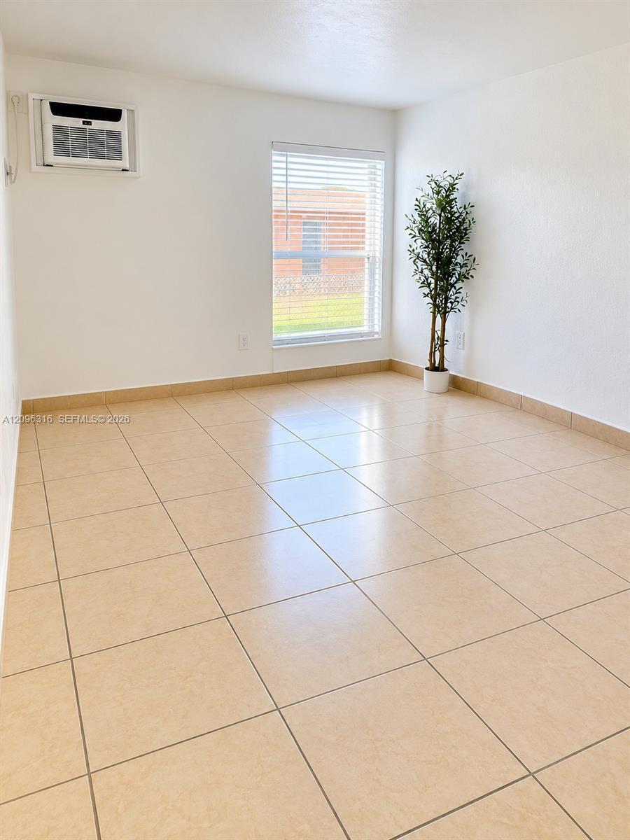 6850 W 14th Ct # B15, Hialeah FL 33014 photo 5