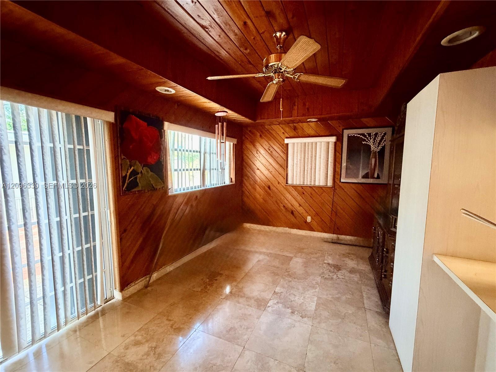 261 E 50th St, Hialeah FL 33013 photo 5
