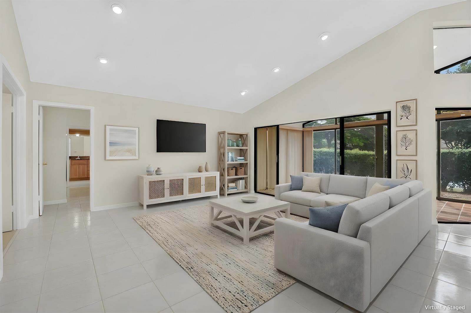 23363 Water Circle, Boca Raton FL 33486 photo 4