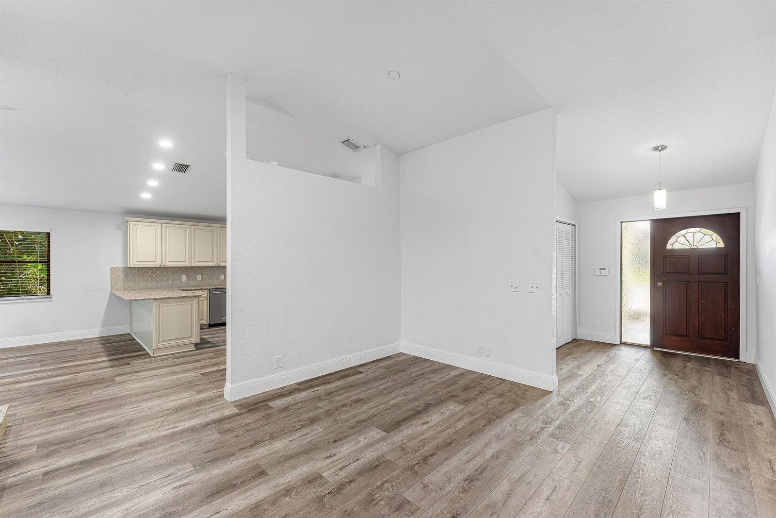 13853 SHEFFIELD Street, Wellington FL 33414 photo 5