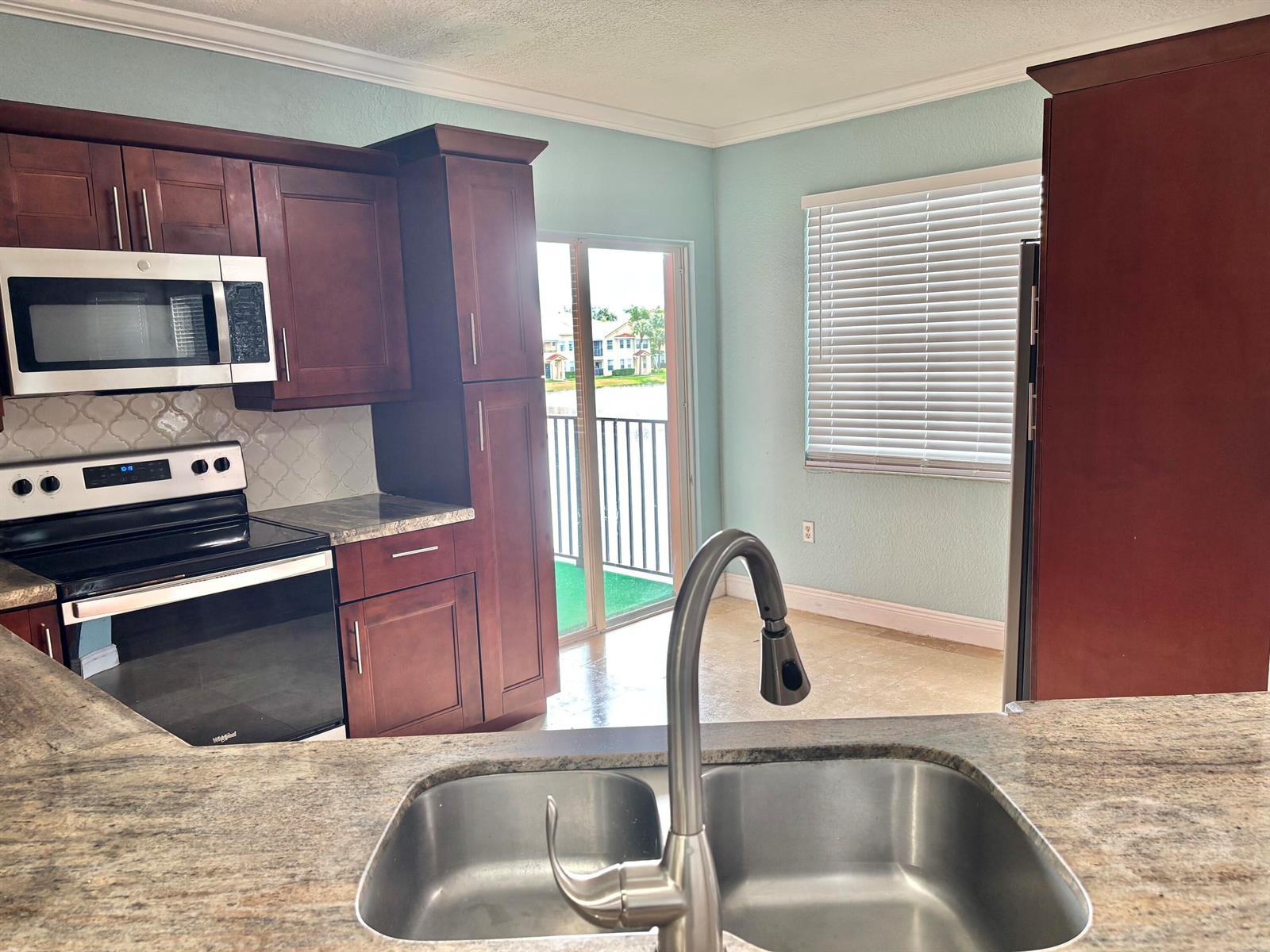 2606 Belmont Lane, North Lauderdale FL 33068 photo 4