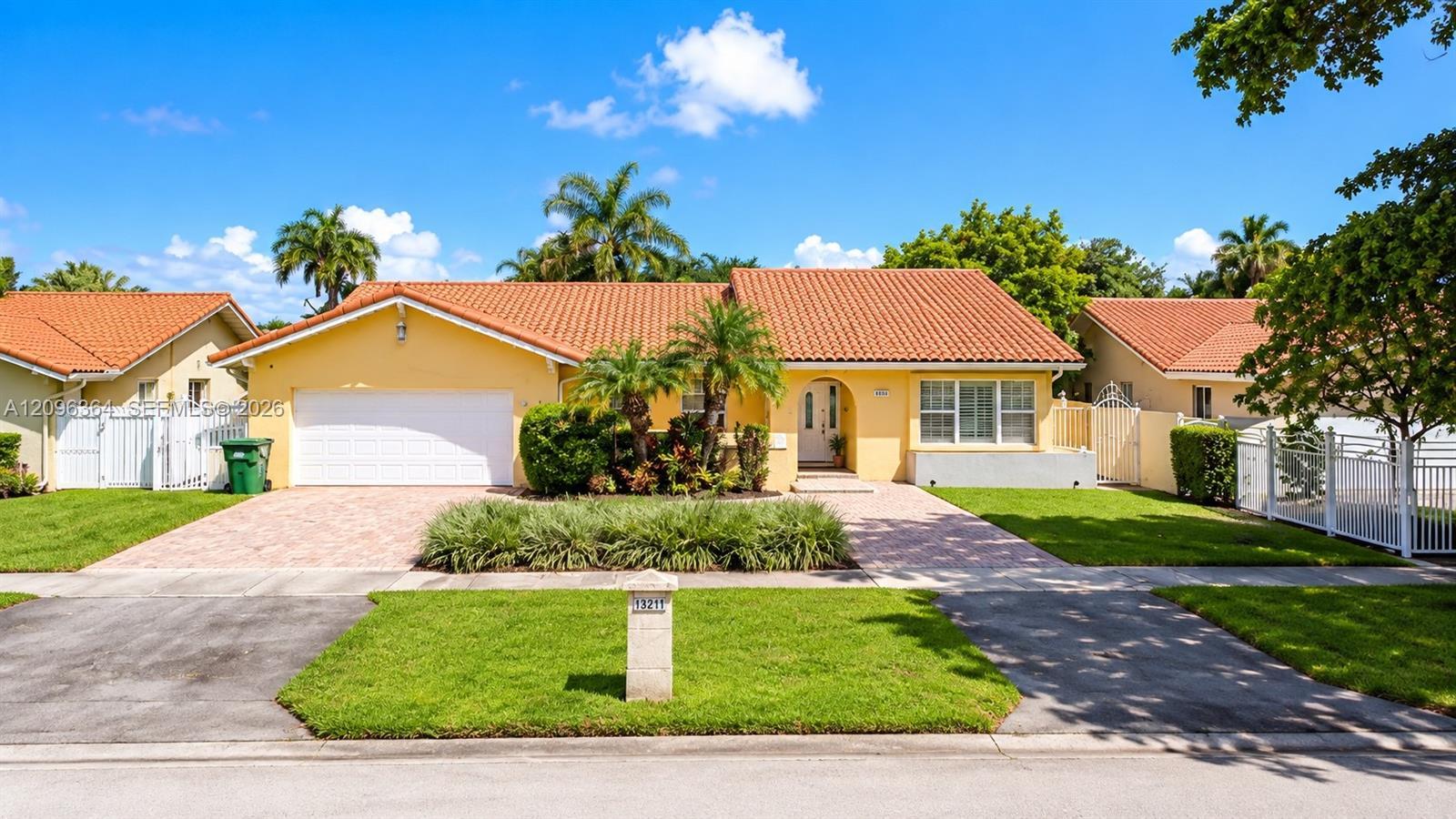 13211 SW 2nd St, Miami FL 33184 photo 2