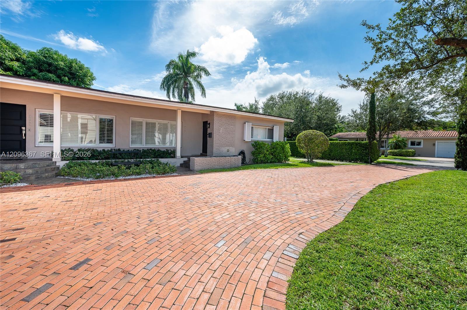 3635 S Le Jeune Rd # 3635, Coral Gables FL 33134 photo 2