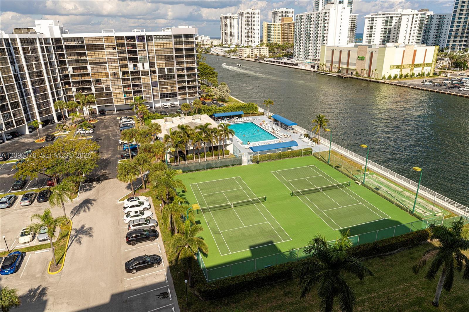 400 Leslie Dr # 1117, Hallandale Beach FL 33009 photo 2