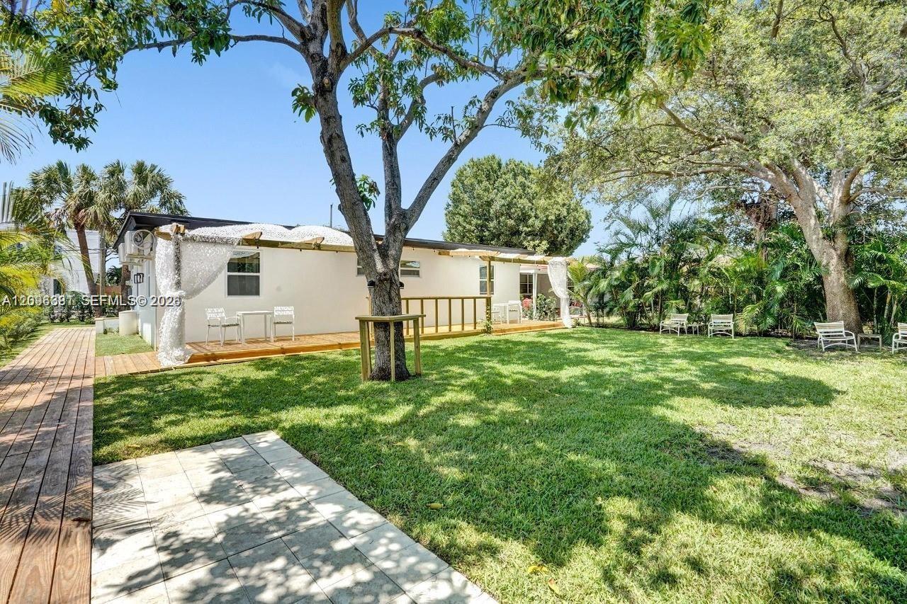 208 SE 4th St # 2, Hallandale Beach FL 33009 photo 3