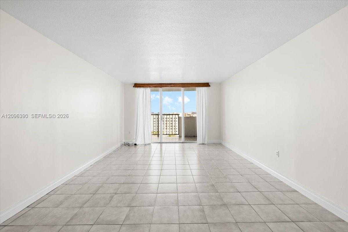 2780 NE 183rd St # 1207, Aventura FL 33160 photo 5