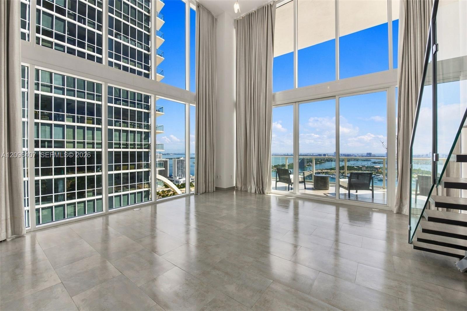 1040 Biscayne Blvd # 3704, Miami FL 33132 photo 3