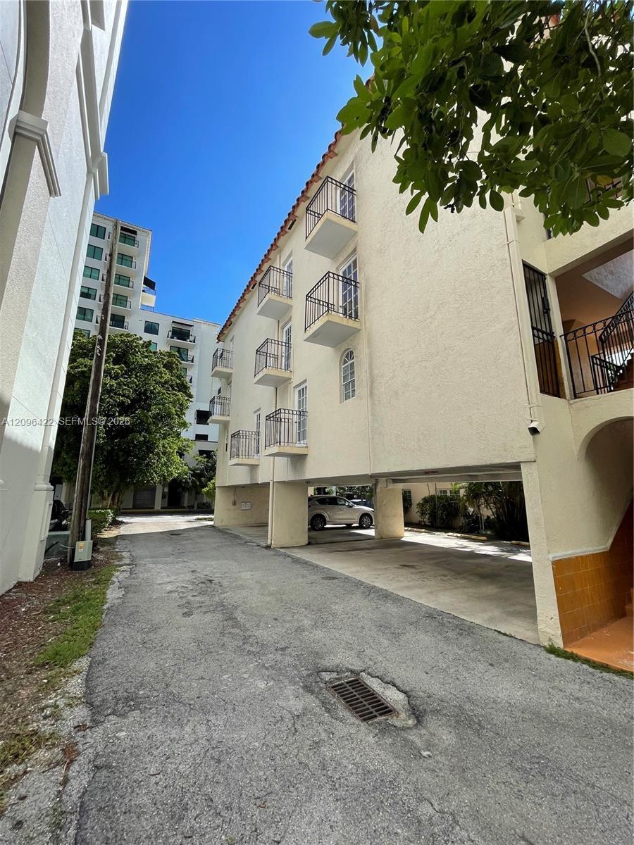 211 Sidonia Ave # 4, Coral Gables FL 33134 photo 3