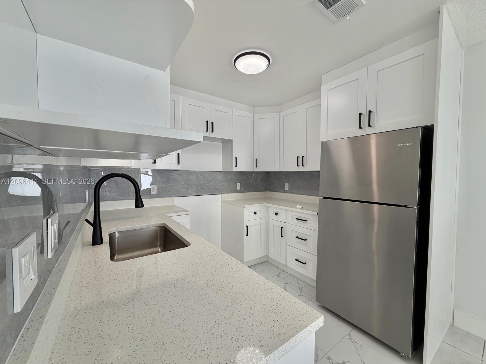 797 Crystal Lake Dr # 797, Deerfield Beach FL 33064