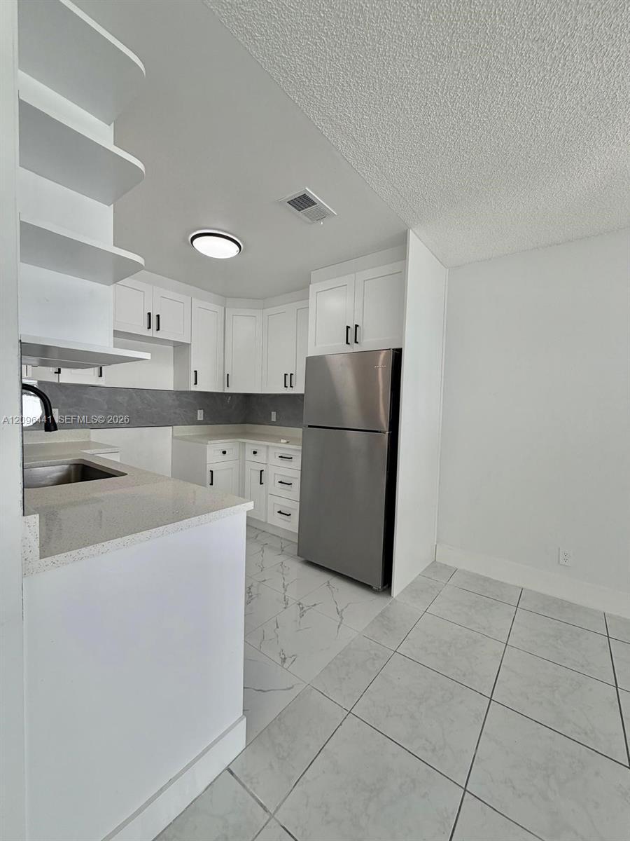 797 Crystal Lake Dr # 797, Deerfield Beach FL 33064 photo 4