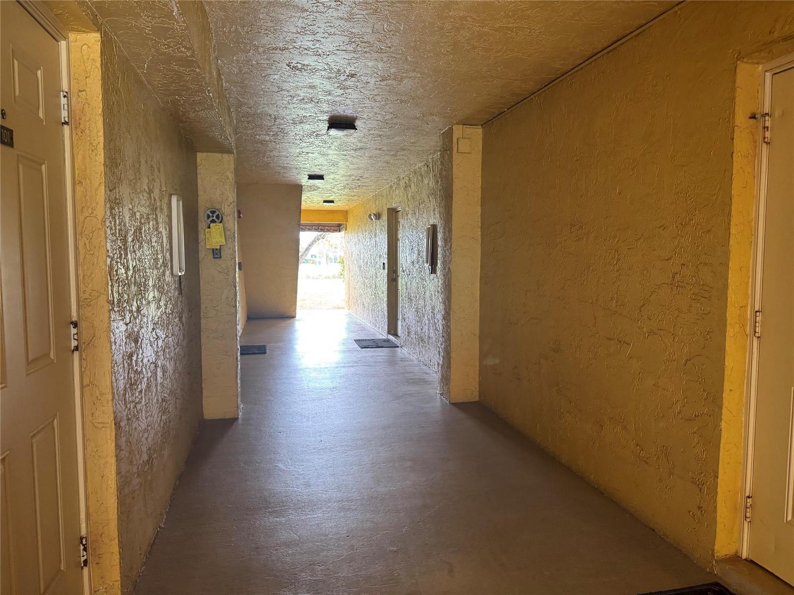 3013 N Oakland Forest Drive # 106, Oakland Park FL 33309 photo 3