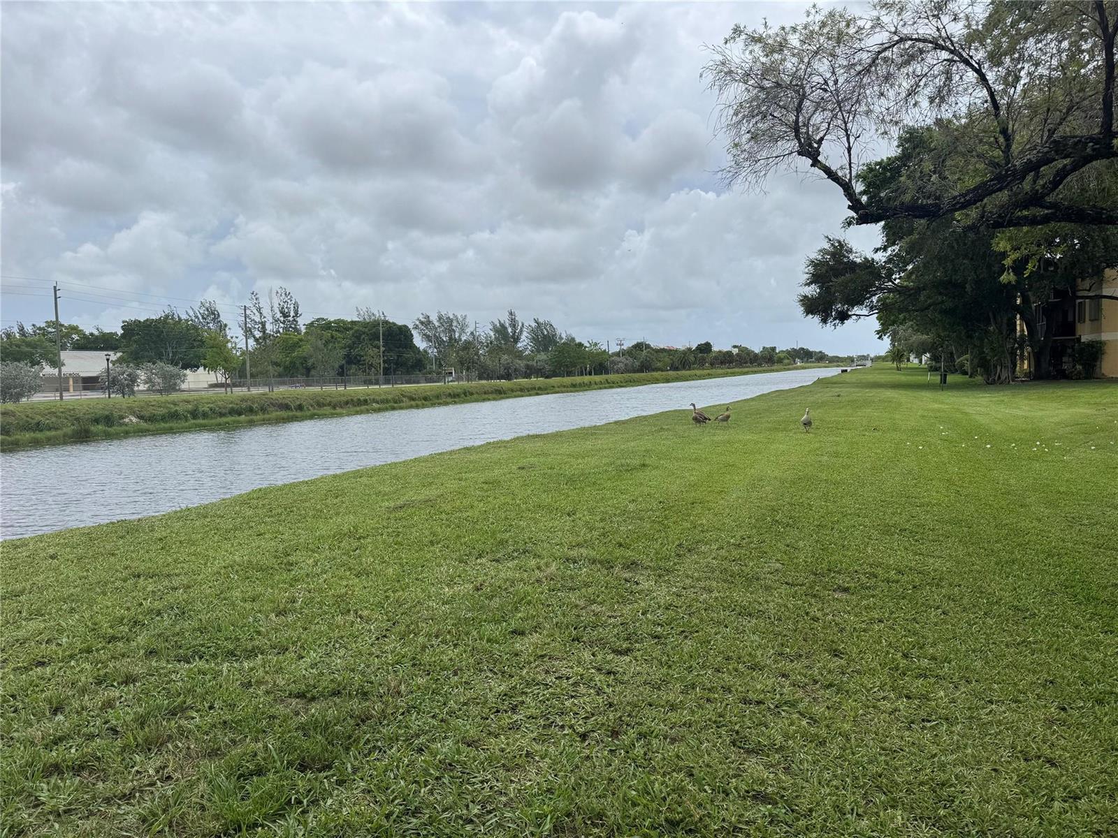 3013 N Oakland Forest Drive # 106, Oakland Park FL 33309 photo 5