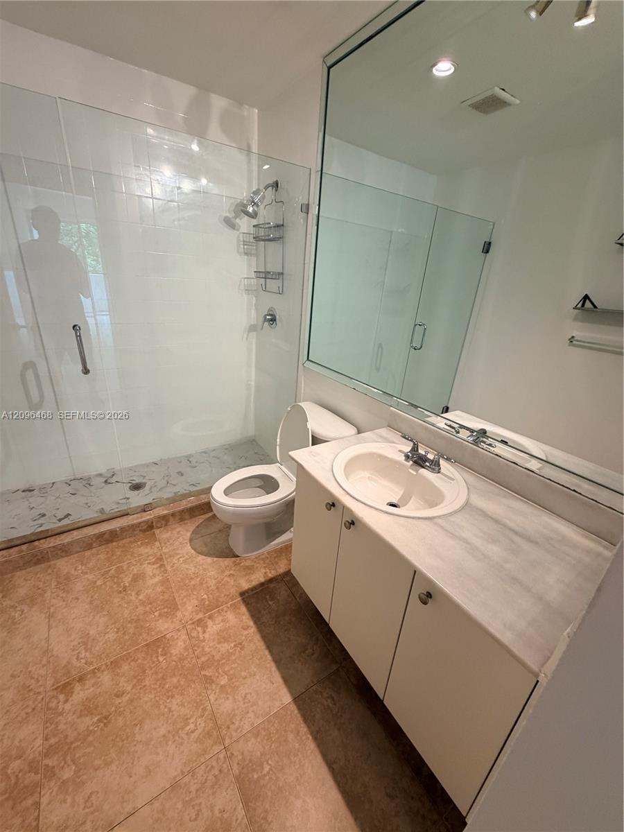 2694 Inagua Ave # 202, Miami FL 33133 photo 4