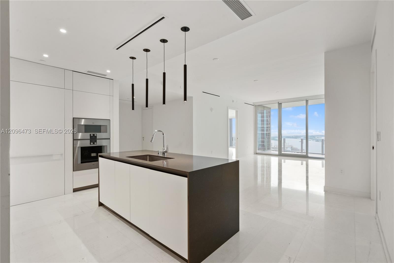 300 Biscayne Boulevard Way # 3805W, Miami FL 33131 photo 2