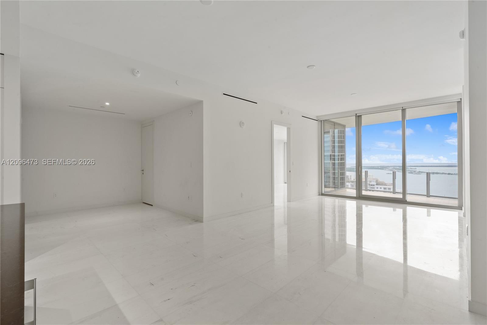 300 Biscayne Boulevard Way # 3805W, Miami FL 33131 photo 3