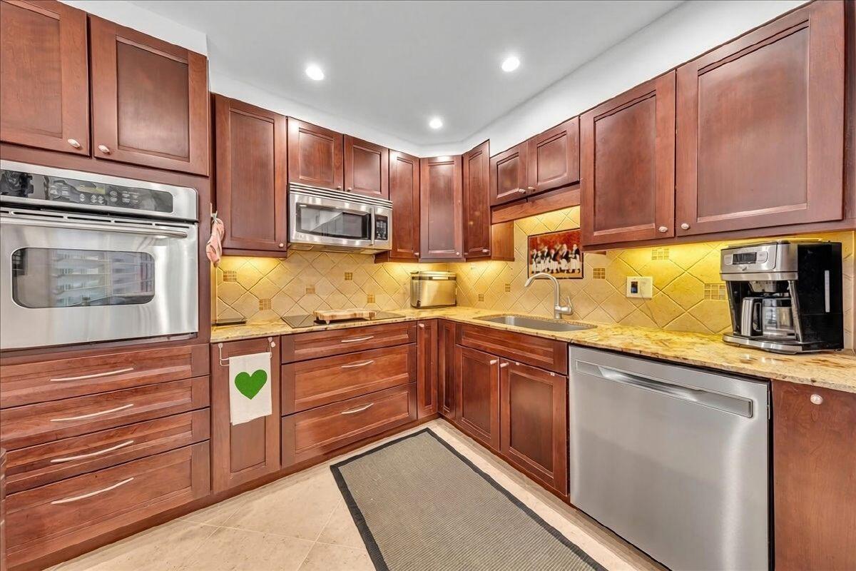 3505 Oaks Way # 109, Pompano Beach FL 33069 photo 3