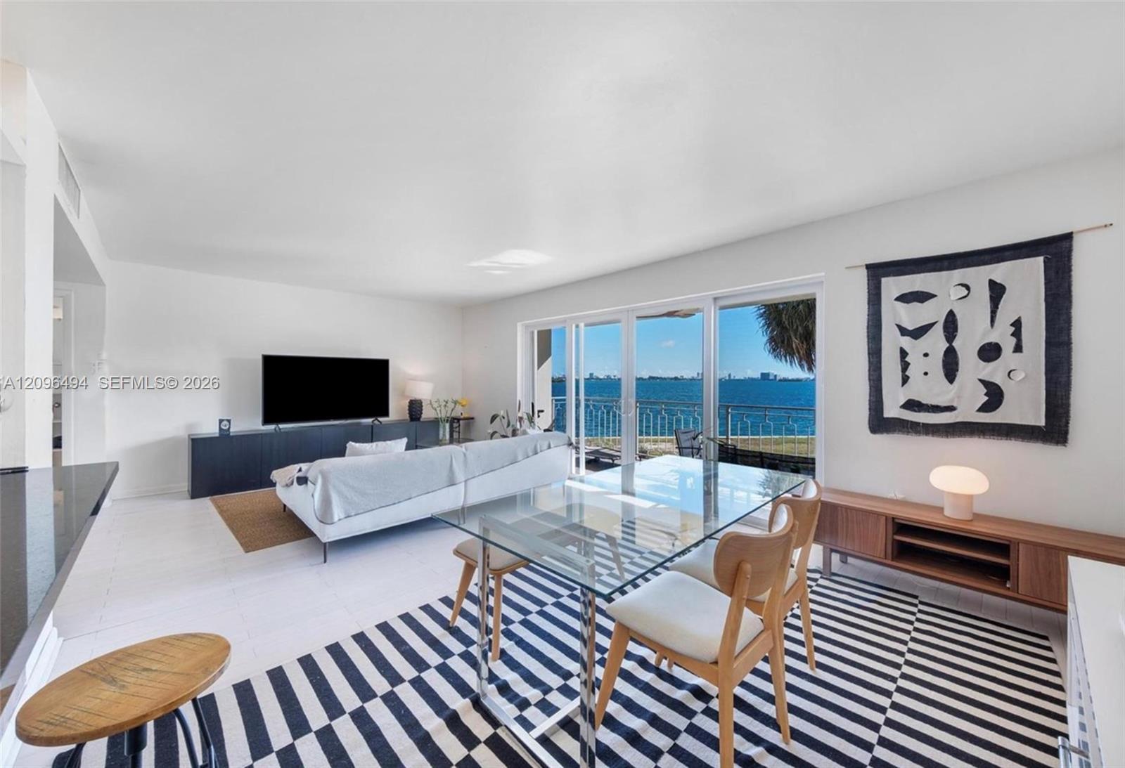 11111 Biscayne Blvd # 2D, Miami FL 33181