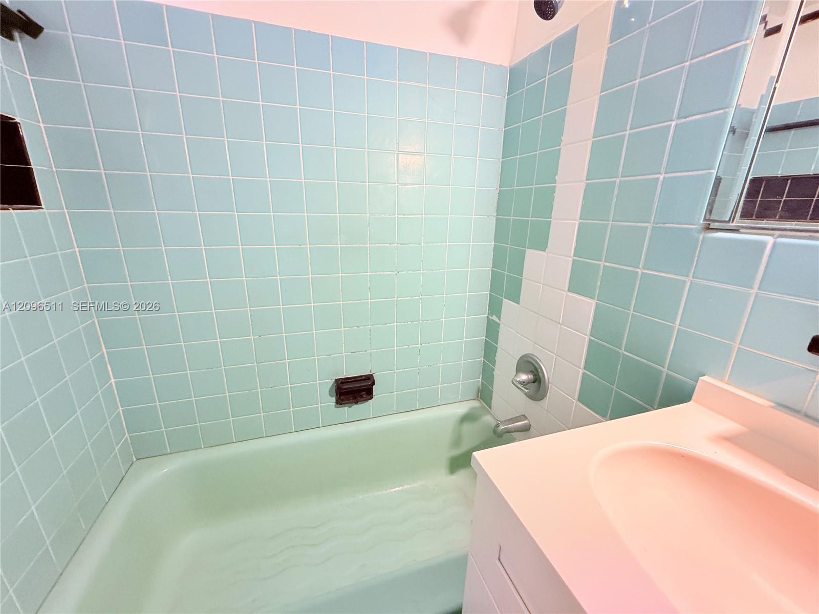 255 W 24th St # 435, Miami Beach FL 33140 photo 3