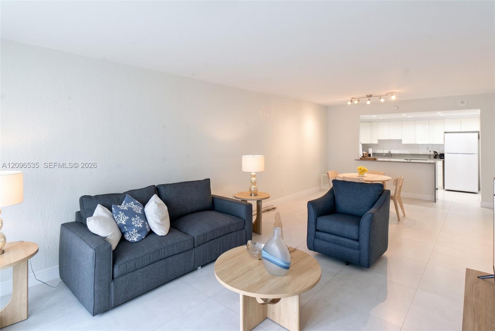 19390 Collins Ave # 706, Sunny Isles Beach FL 33160 photo 3