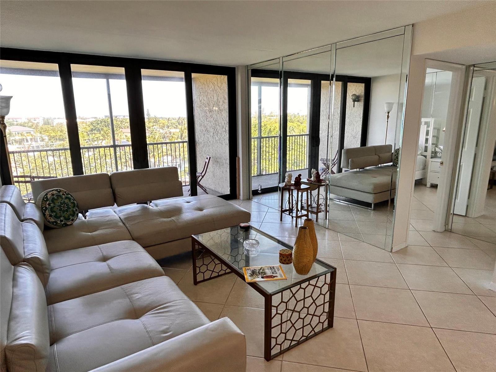 14 ROYAL PALM Way # 605, Boca Raton FL 33432 photo 2