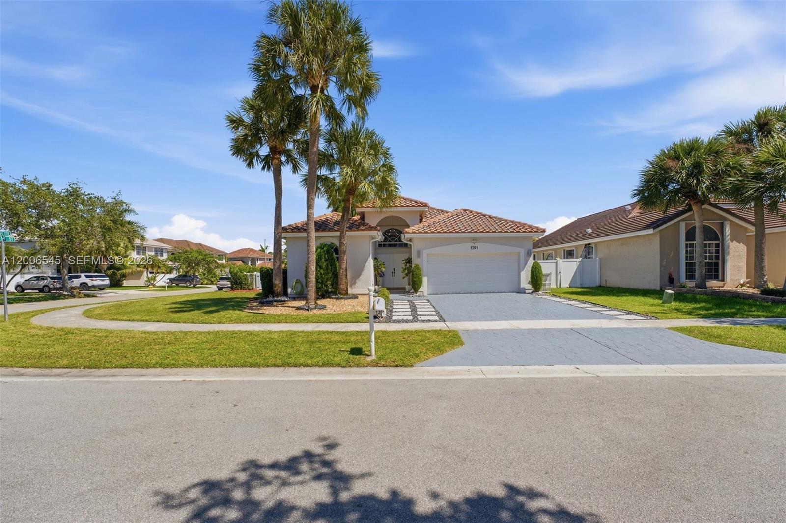 1391 NW 185th Ter, Pembroke Pines FL 33029