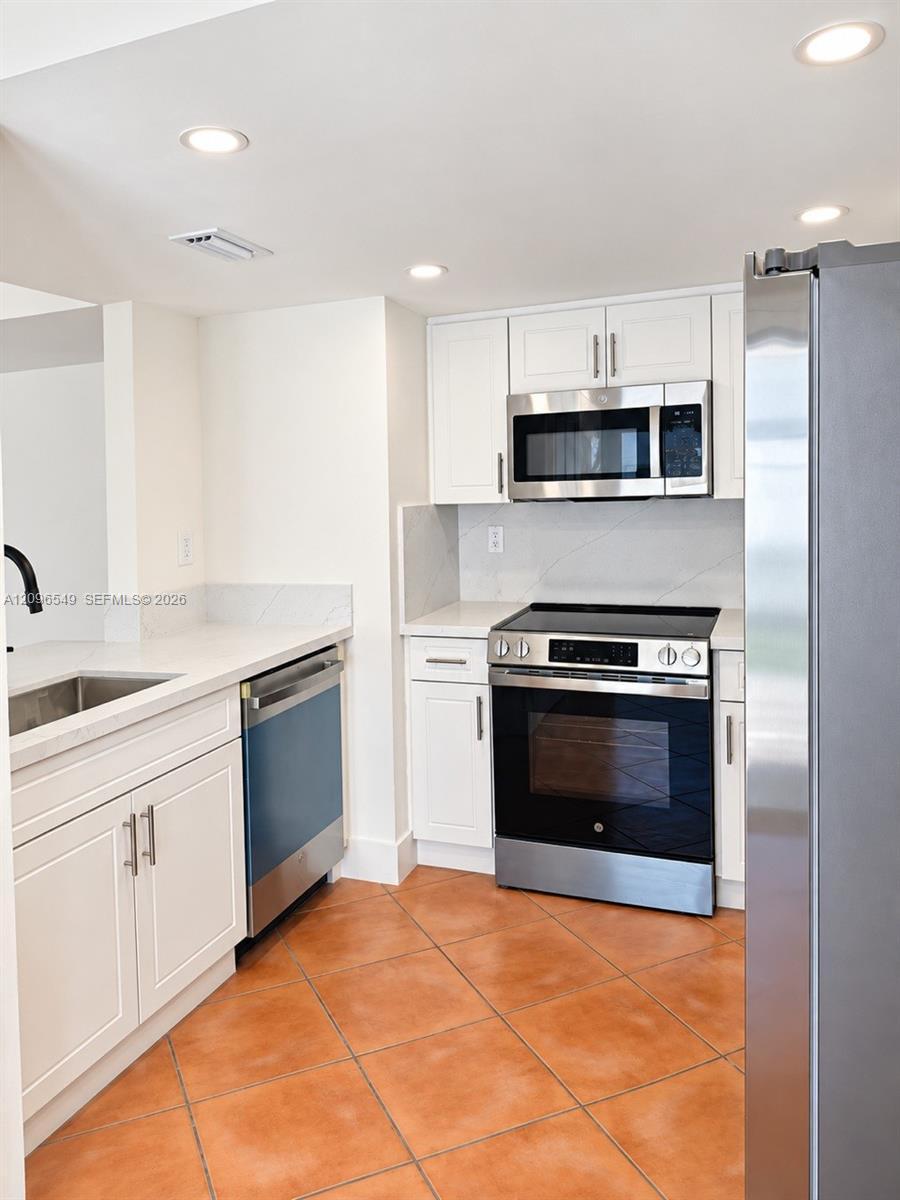 6850 SW 45th Ln # 3, Miami FL 33155 photo 4