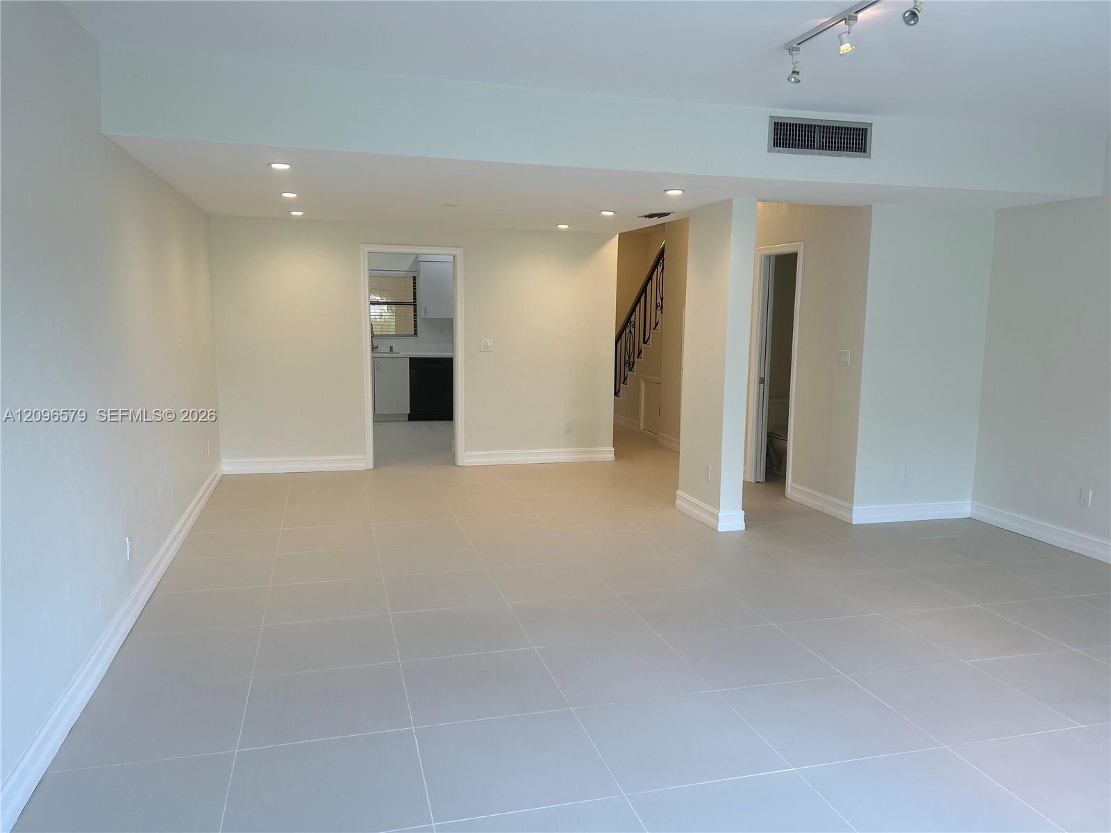 9005 SW 62nd Ter # H, Miami FL 33173 photo 5